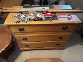 Spainhour Dovetail 3 Drawer Dresser & Mirror 