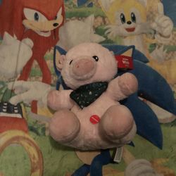 little plushie piggy