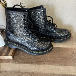 Dr Martens  boots