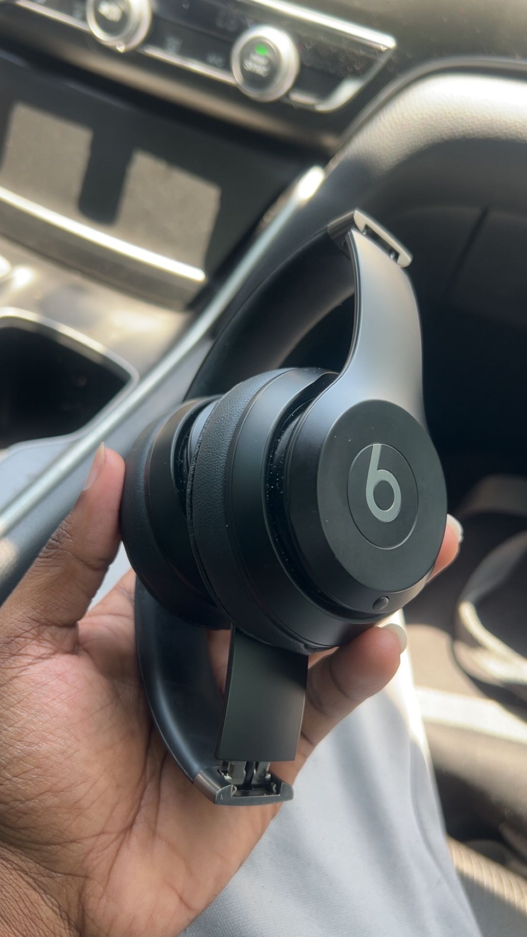 Beats Solo 4