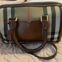 Burberry purse