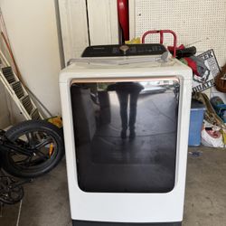 Samsung Electric Smart Dryer With Steam And Sanitize+