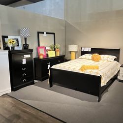 Queen Bed, Dresser, Mirror And Nightstand 