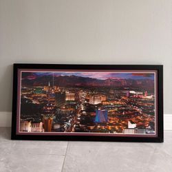 Home Decor Bundle – Frames, Lamp, Wall Decor, Plates & Accessories