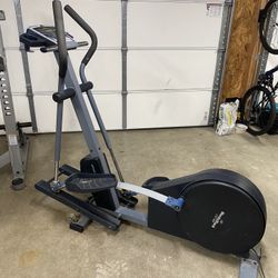 NordicTrack CXT 980 Elliptical