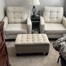 Matching Set Of Chairs Table And Lamp