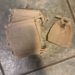 BURLAP BAGS with DRAWSTRINGS (3X4)