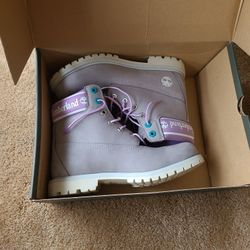 New TIMBERLAND Womens Size 8.5 Waterproof Boots