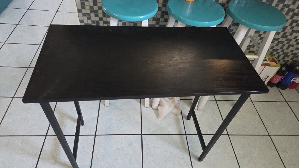 Small Computer Desk