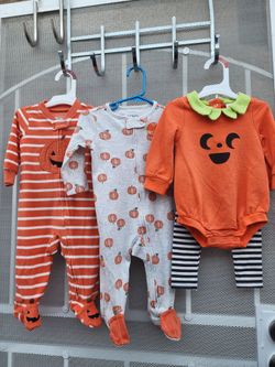 Baby Halloween Onesies and 2pcs set 6-9 Months