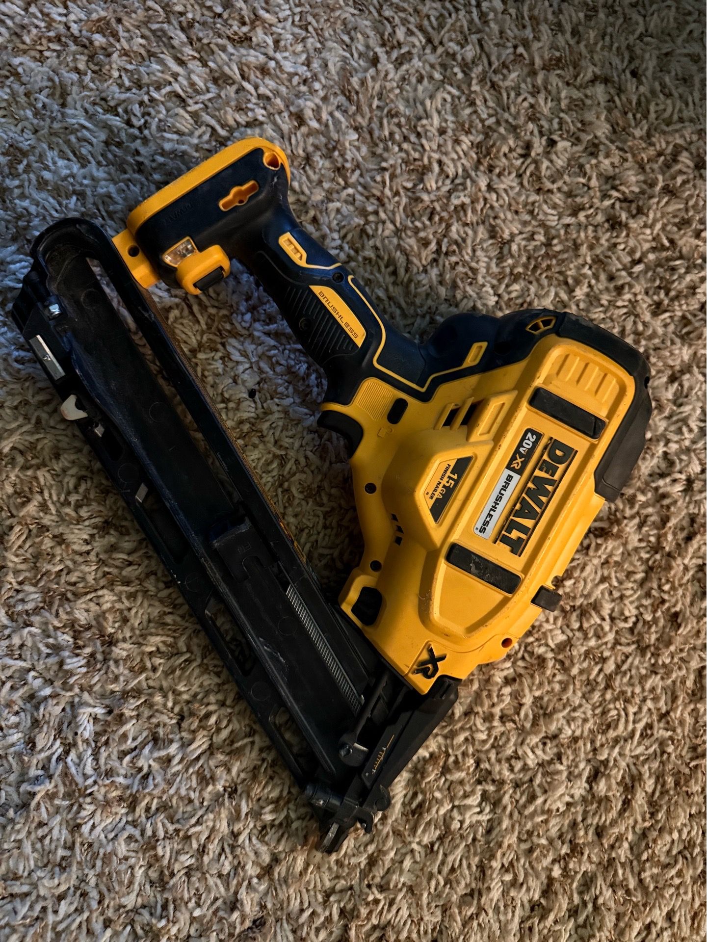 DeWalt 15 gauge finish nailer