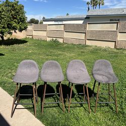 Set of 4 barstools
