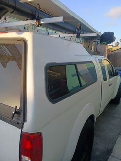 Camper shell