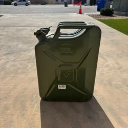 5 GALLON FUEL CAN Off-road 