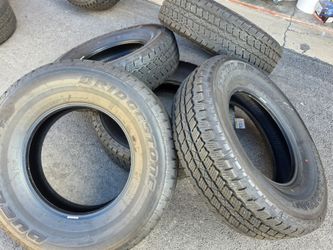 255/75/r17 Bridgestone dueler all-terrain set off 5 new