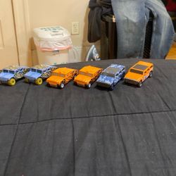 Hot wheels Humvees 