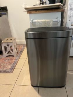 Trash can