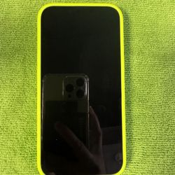 Iphone 14. Locked 128gb