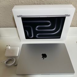 NEW! Macbook Pro 14” with Apple M3 Pro Chip