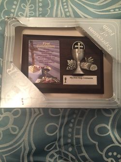 Singer First Holy Communion 5” High 7” Wide