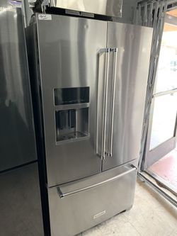 Kitchen aid French door in stainless steel