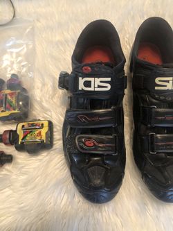 PRO BIKE SHOES - 1 Used But still In Good Shape-Pair of SIDI Genius 7 Bike Shoes, size 9 1/2, + 1 Pair Time / ATAC pedals W/ extra new pedal cleats