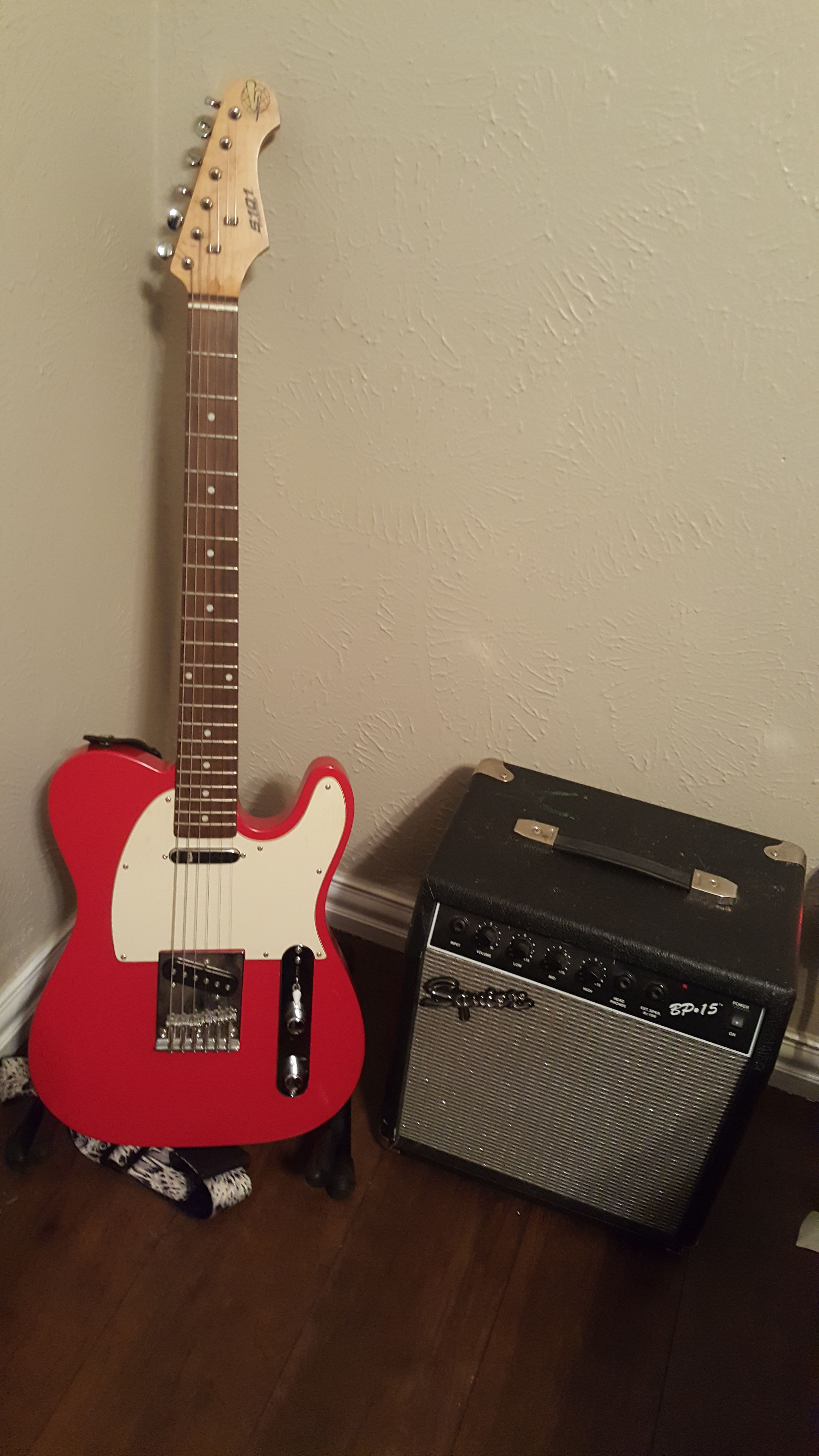 Red electric guitar S101