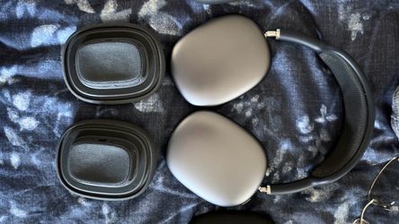 AirPod pro max