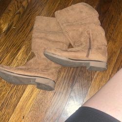 Girl Boots 