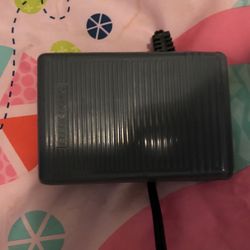 Sewing machine W Paddle (reasonable Offer)