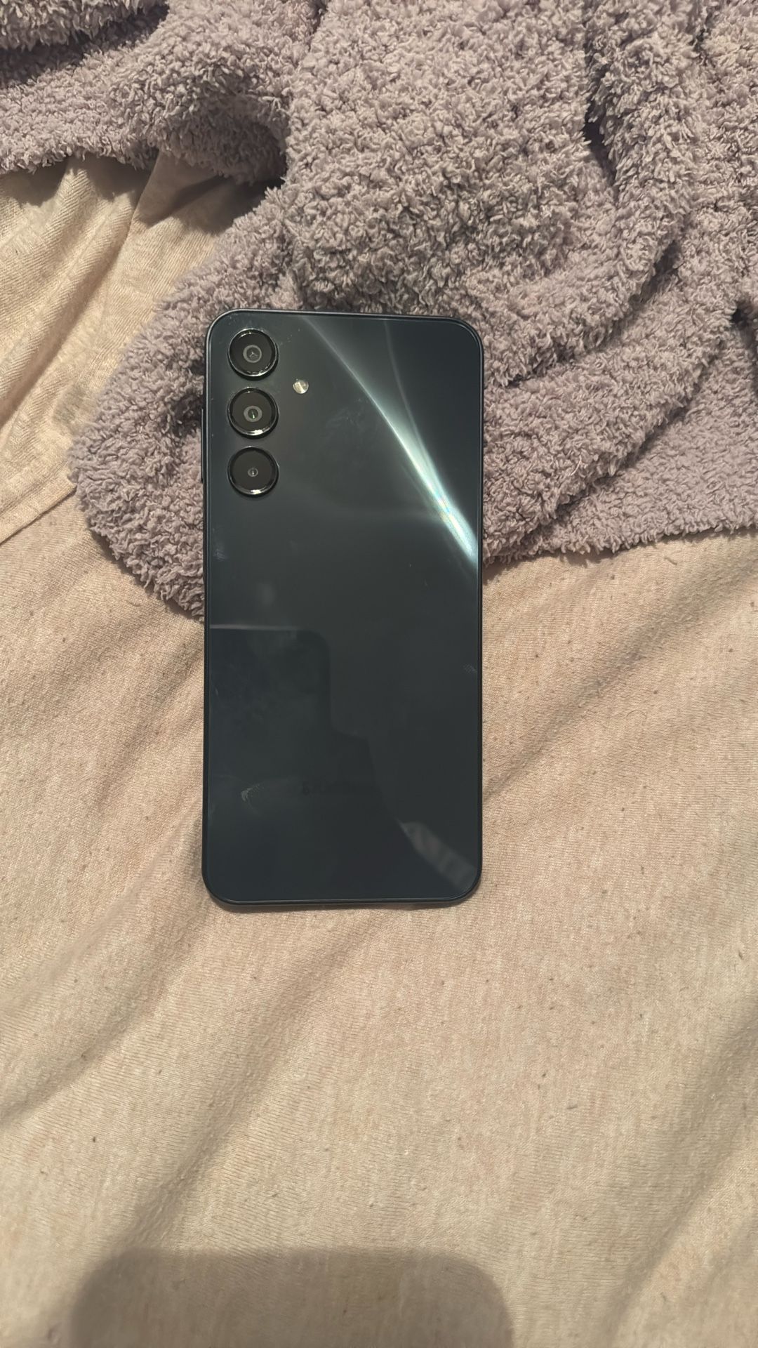 Brand New Samunsung Ag16 Phone 