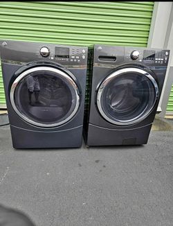GE Front Load Washer and Dryer Set with Steam