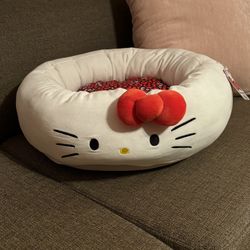 Hello Kitty Pet Bed