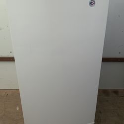 Whirlpool Stand Up Freezer 