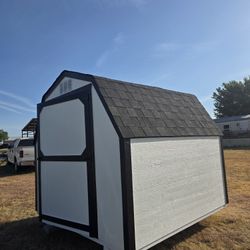 Barn  8x8