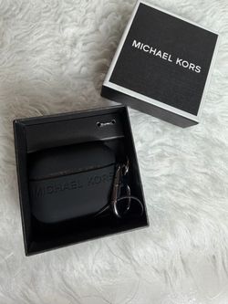 Michael Kors AirPod case