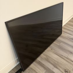 Excellent Condition Samsung 4K Ultra HD Smart LED TV 55in TV Television With Stand And Remote