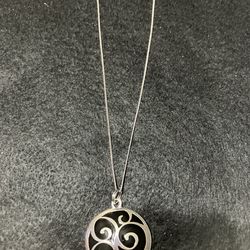 Beautiful Silver and Black Medallion Necklace