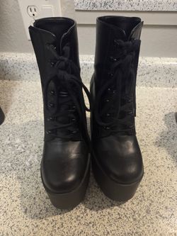 Killstar Platform Moon Boots 7