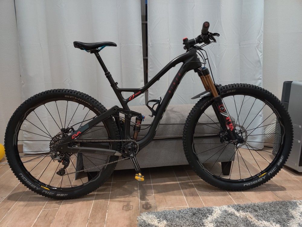 2017 Niner Jet 9 RDO XTR full suspension mountain bike
