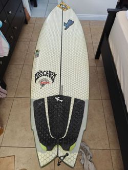 Lost surfboard