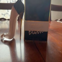 good girl carolina herrera new york Blsuh