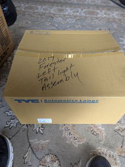 2017 Subaru Forester left tail light Assembly