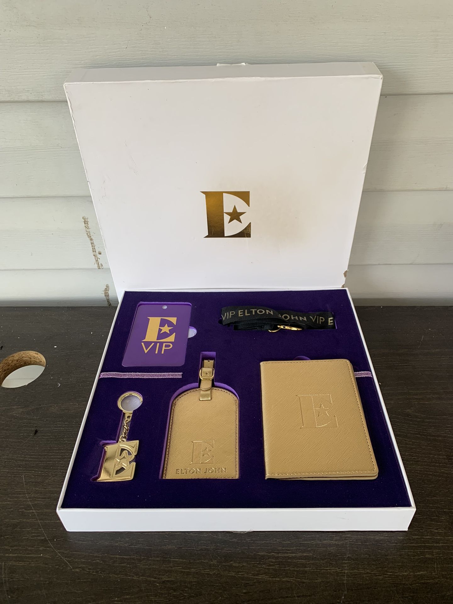 Elton John VIP Gift Box