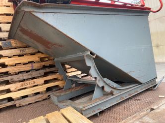 Dumping Hopper