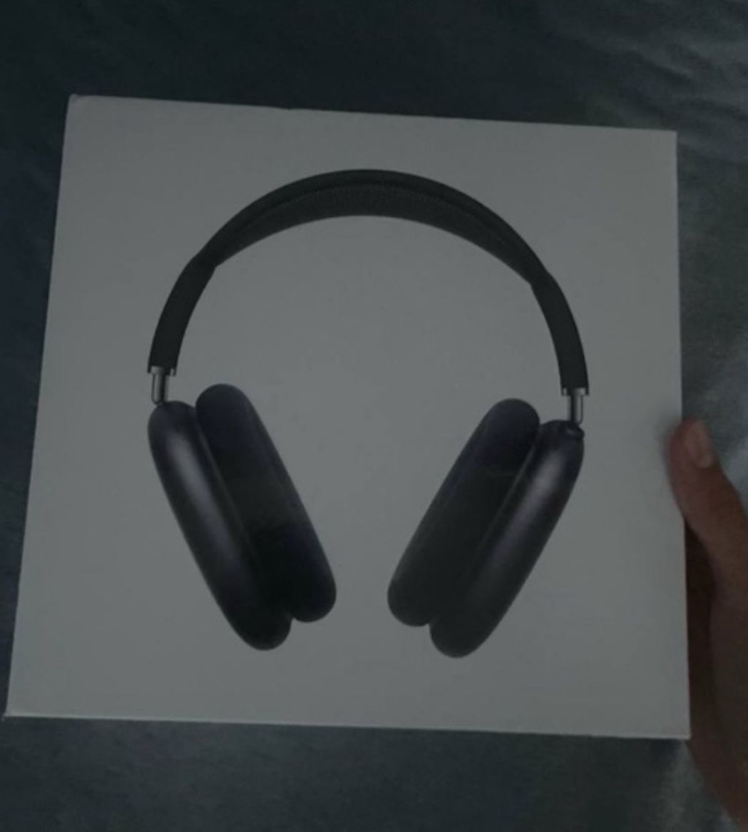 Airpod maxes