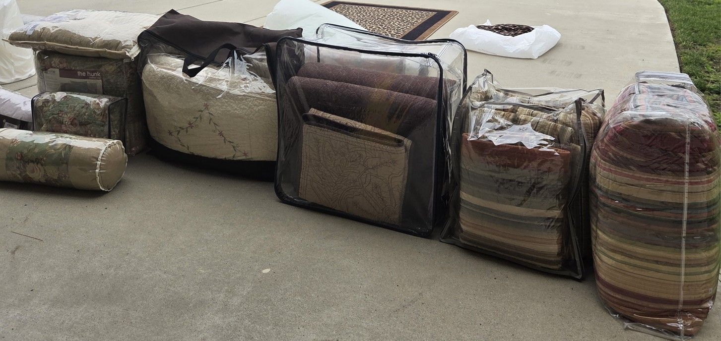 5 Sets Queen Size Bedspreads