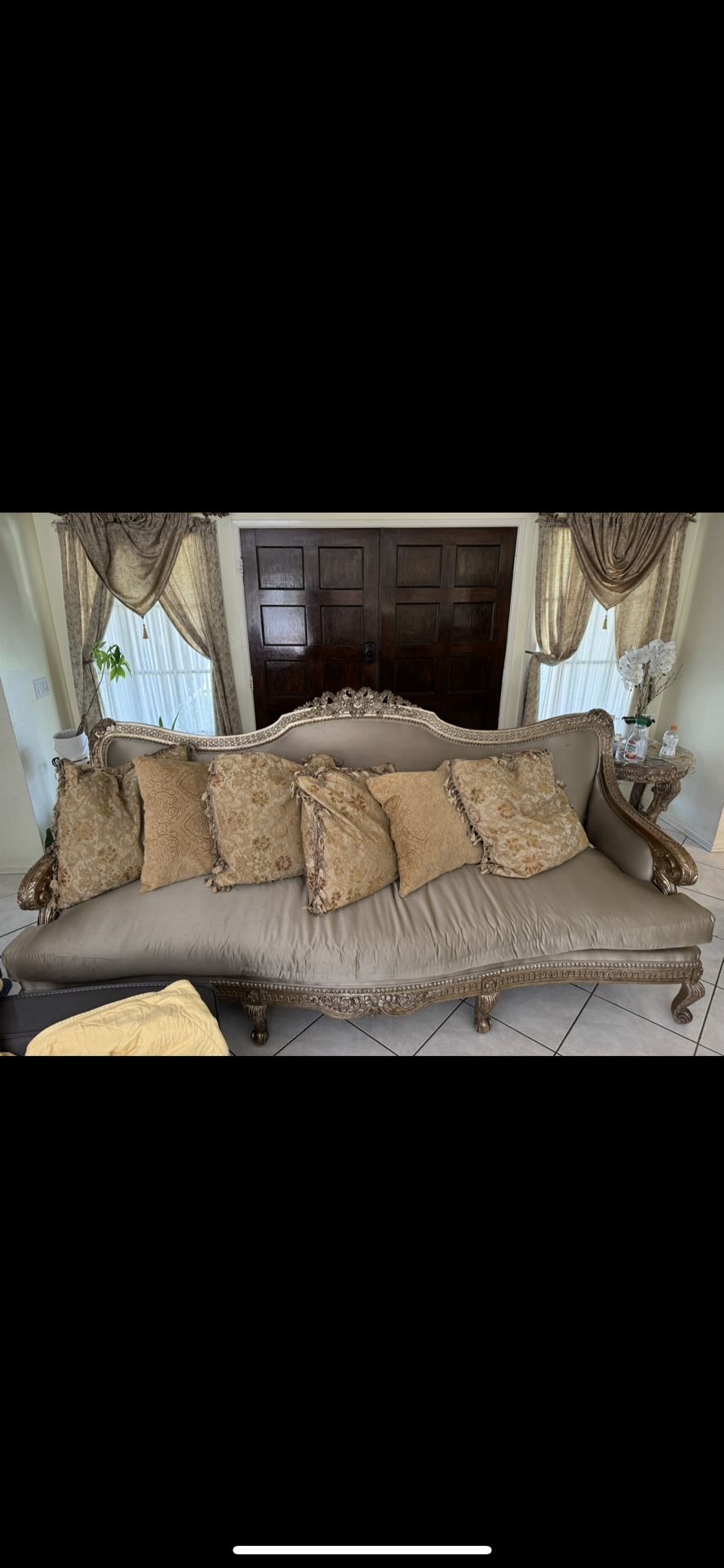 Make Me An Offer - European style sofas