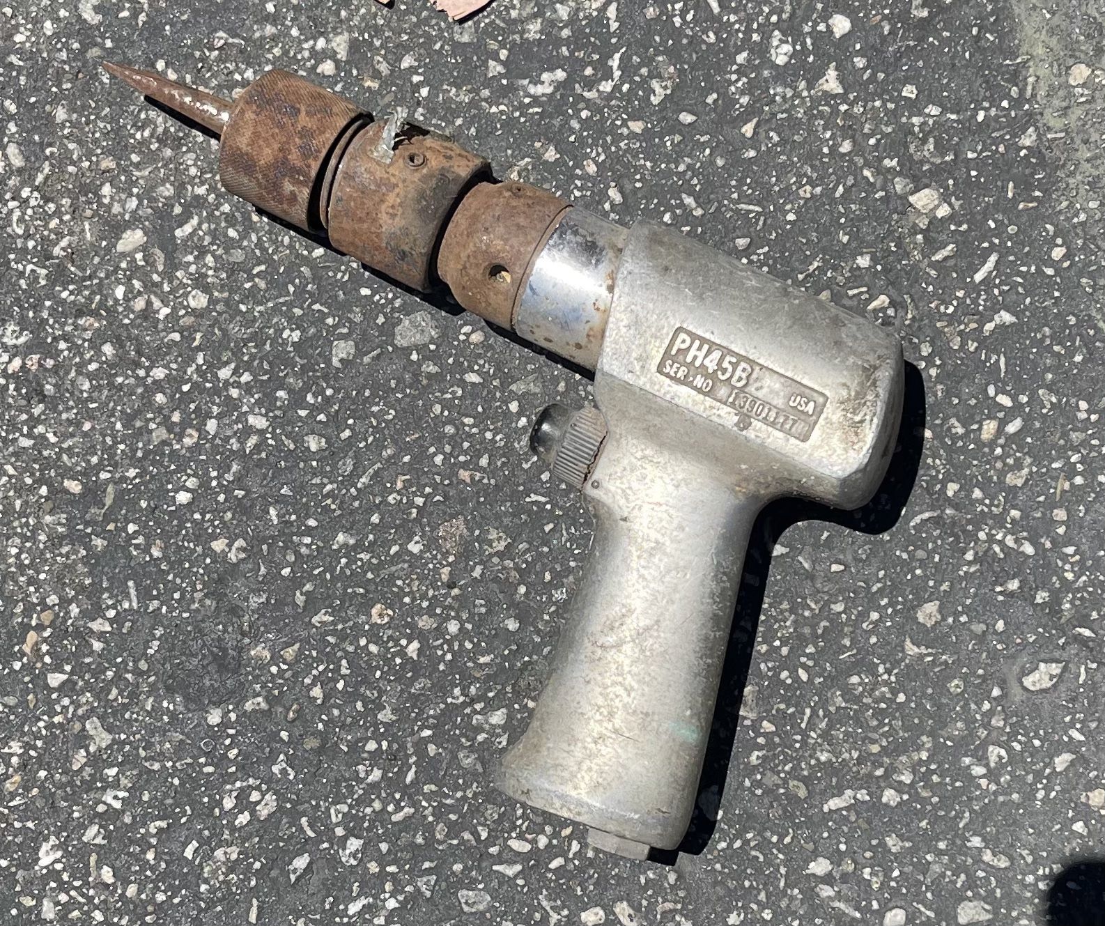 Rockford 3/8" Reversible Pistol Grip Drill, model R3810.
