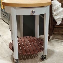 Kitchen Island/ Butcher Block Top On Wheels 